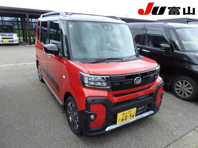 Daihatsu Tanto FUN Cross