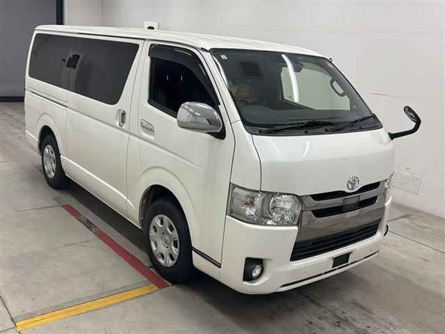 Toyota Regius VAN