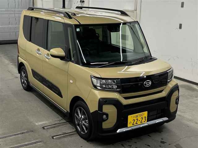 Daihatsu Tanto FUN Cross