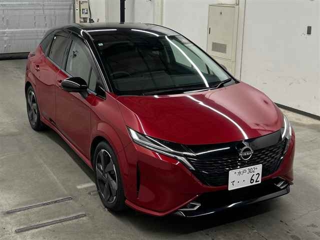 Nissan AURA