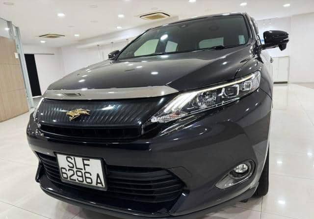 Toyota Harrier 20