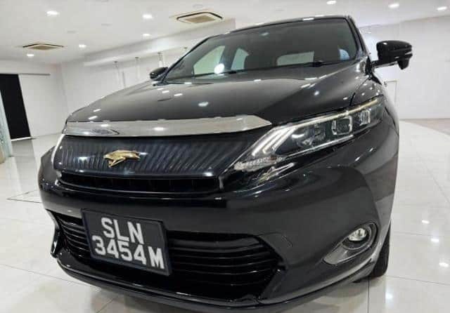 Toyota Harrier 20A
