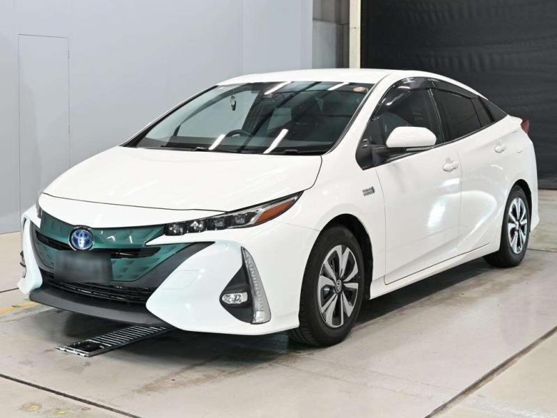 Toyota Prius PHV