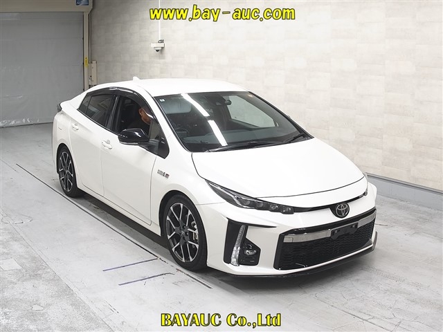 Toyota Prius PHV