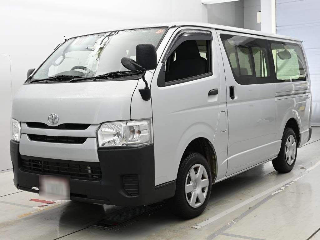 Toyota Regius VAN