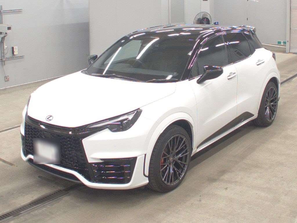 Lexus LBX