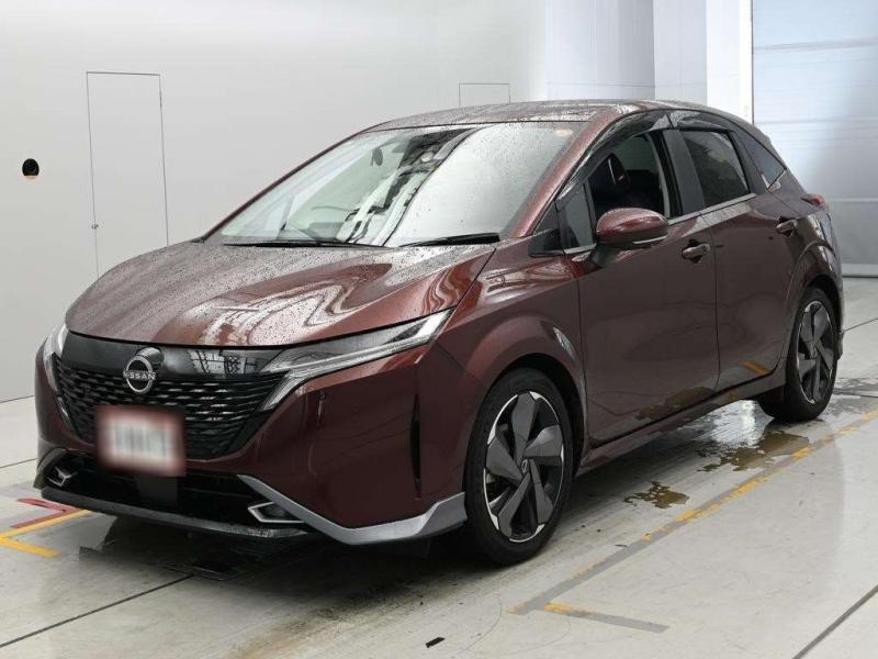 Nissan AURA