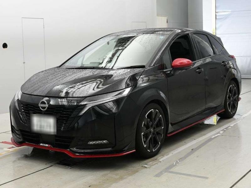 Nissan AURA