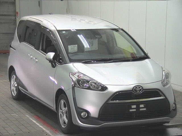 Toyota Sienta