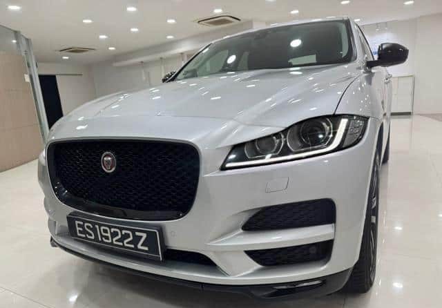 Jaguar F-PACE Prestige 20