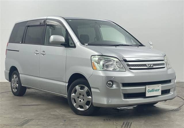 Toyota NOAH 2.0X