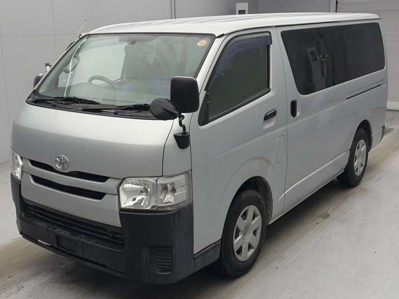 Toyota Regius VAN