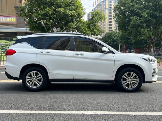 Haval M6