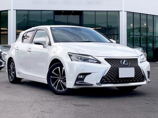 Lexus CT200h