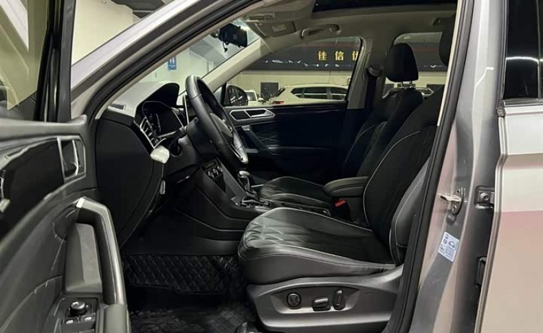Volkswagen Tiguan L