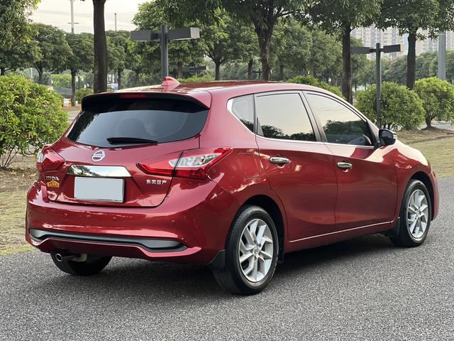 Nissan Tiida