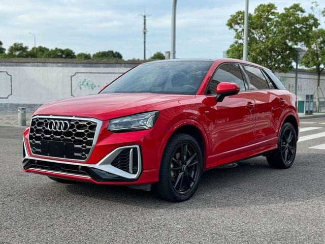 Audi Q2L