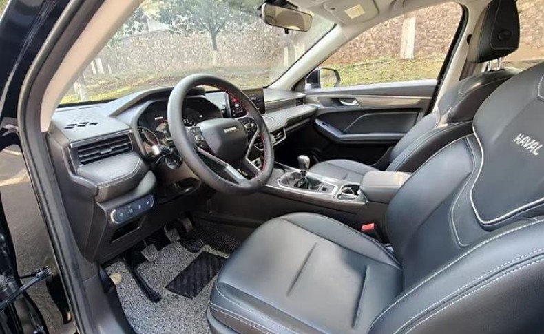 Haval Jolion