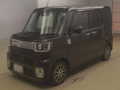 Toyota Pixis MEGA
